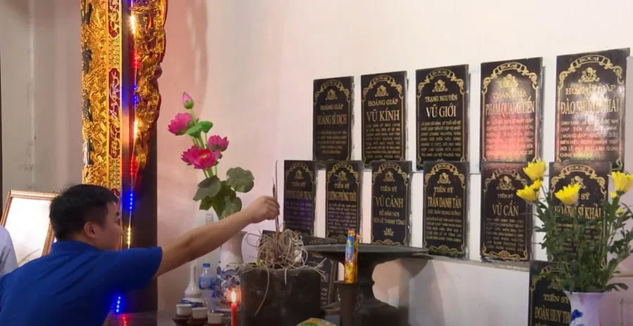 tu-cau-be-thien-kinh-van-quyen-1.png