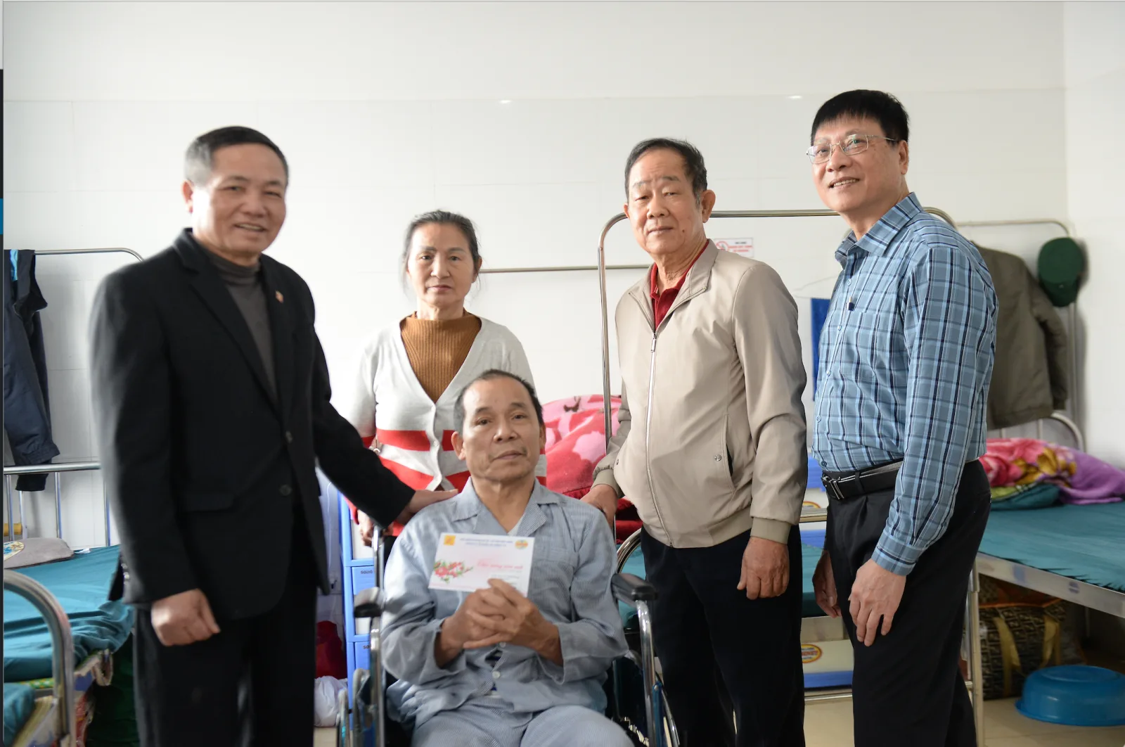 Bắc Ninh: Hội đồng dòng họ Vũ – Võ khu vực Việt Yên thăm, tặng quà Tết Bính Ngọ 2026