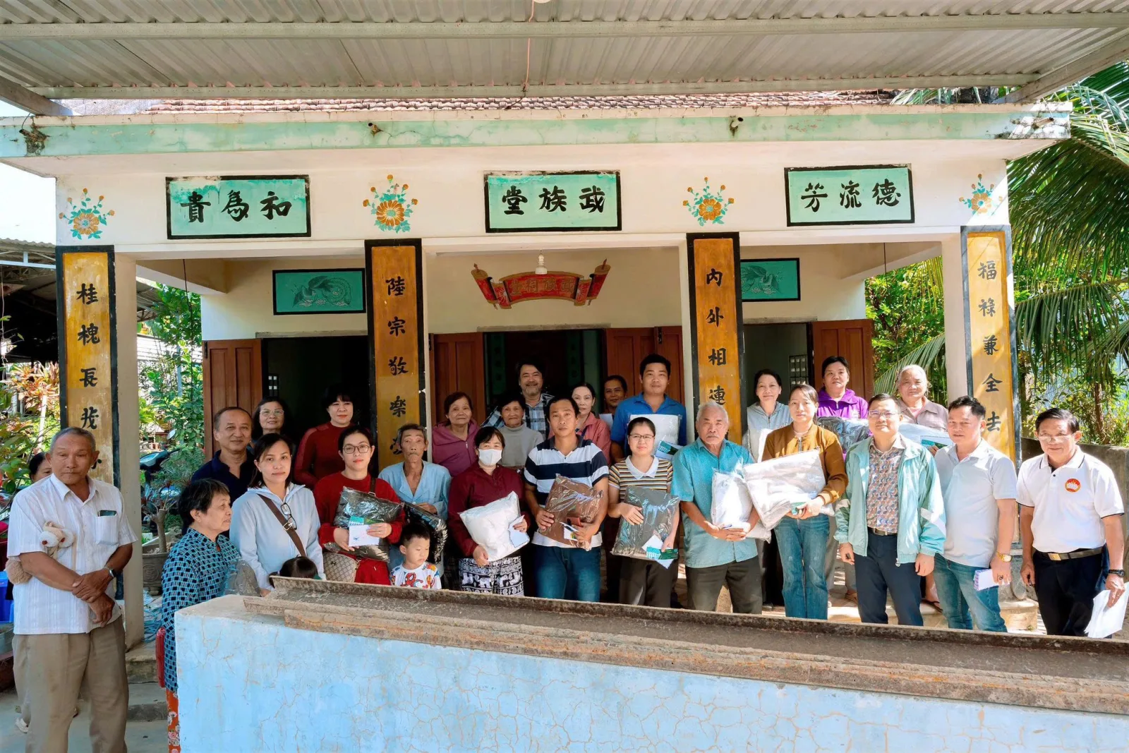 DÒNG HỌ VŨ – VÕ KHÁNH HÒA CHUNG TAY HỖ TRỢ BÀ CON VÙNG LŨ, LAN TỎA TINH THẦN NHÂN ÁI – NGHĨA TÌNH ĐỒNG TỘC