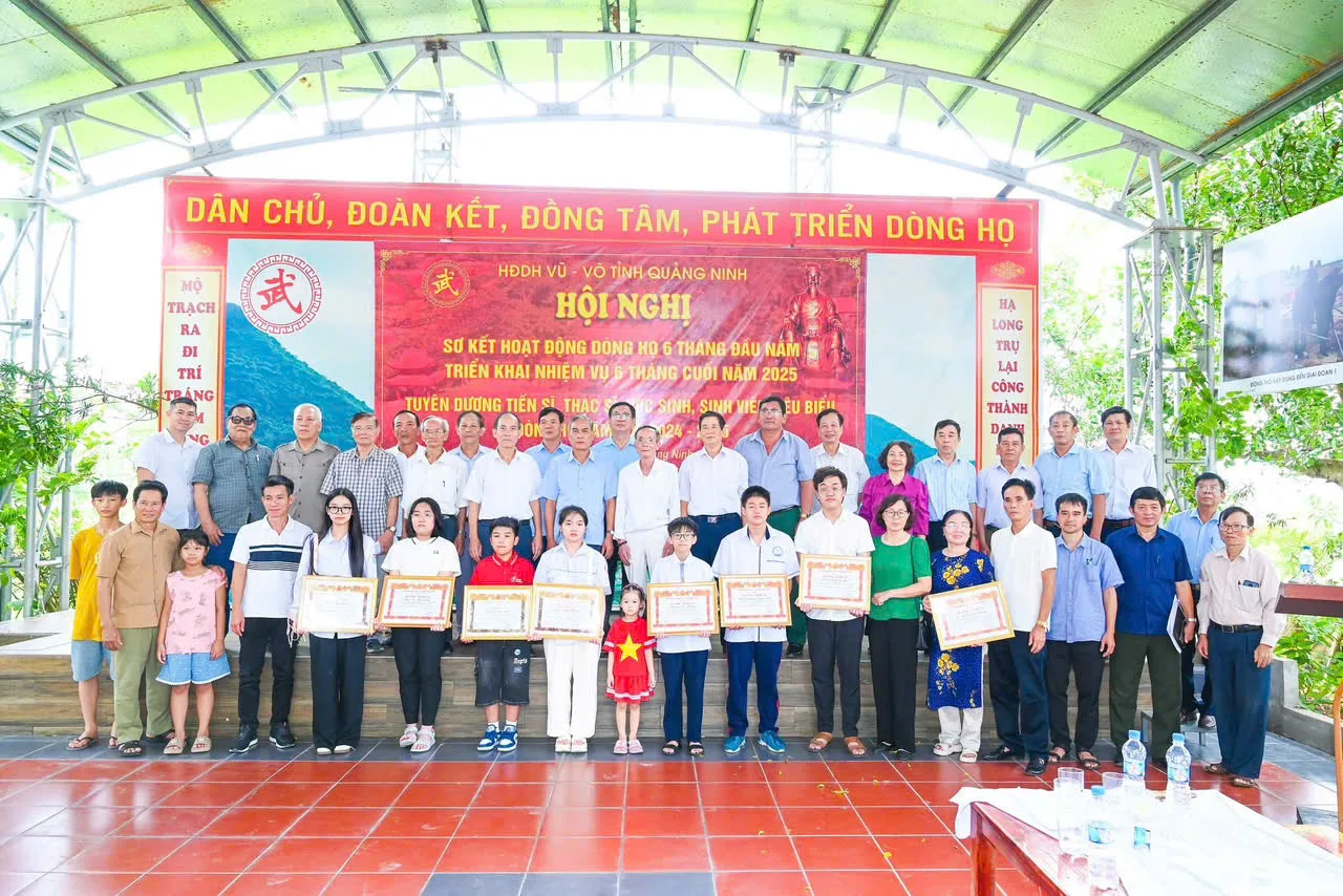 Hội đồng Dòng họ Vũ – Võ tỉnh Quảng Ninh sơ kết 6 tháng đầu năm và tuyên dương thành tích học tập xuất sắc