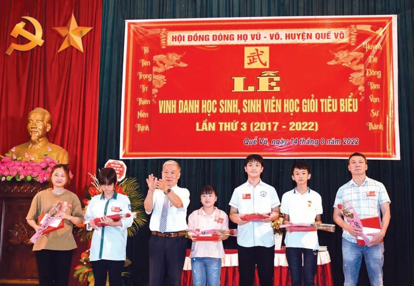 HĐDH Vũ – Võ huyện Quế Võ tổ chức lễ vinh danh